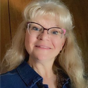 Meet your Posher, Linda